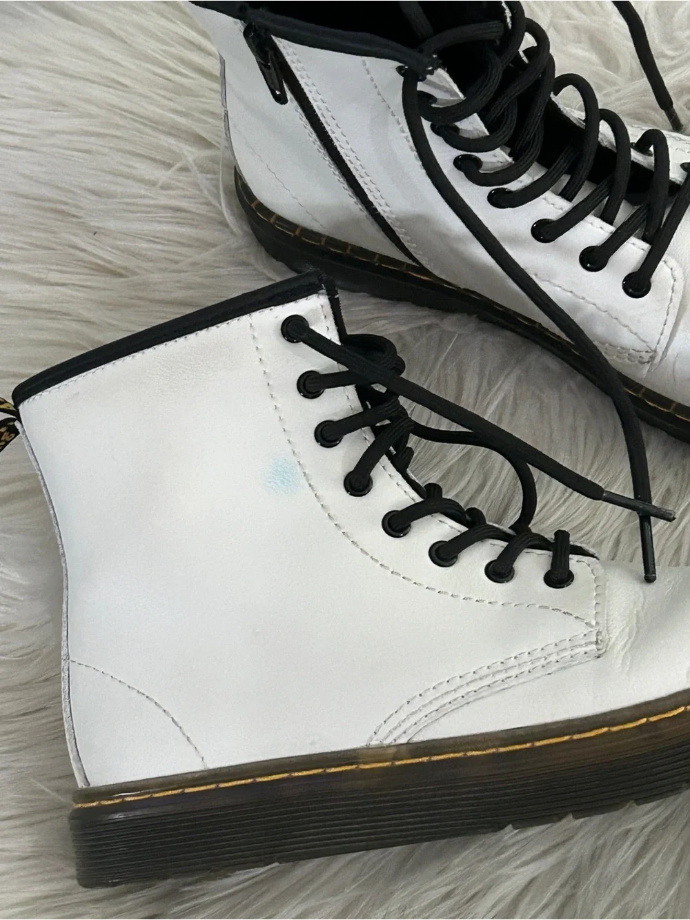 Dr. Martens Zavala J Boots
